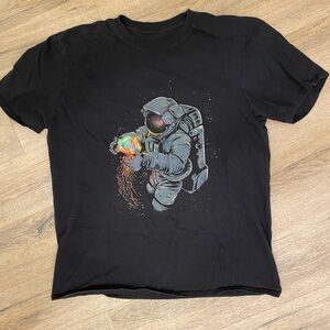 The threadless T-shirt